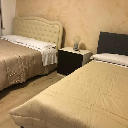 Civico 14 아파트 *